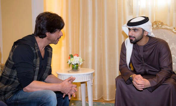 Watch: Shah Rukh Khan meets Shaikh Mansoor bin Mohammed at Bollywood Parks  Dubai - News | Khaleej Times