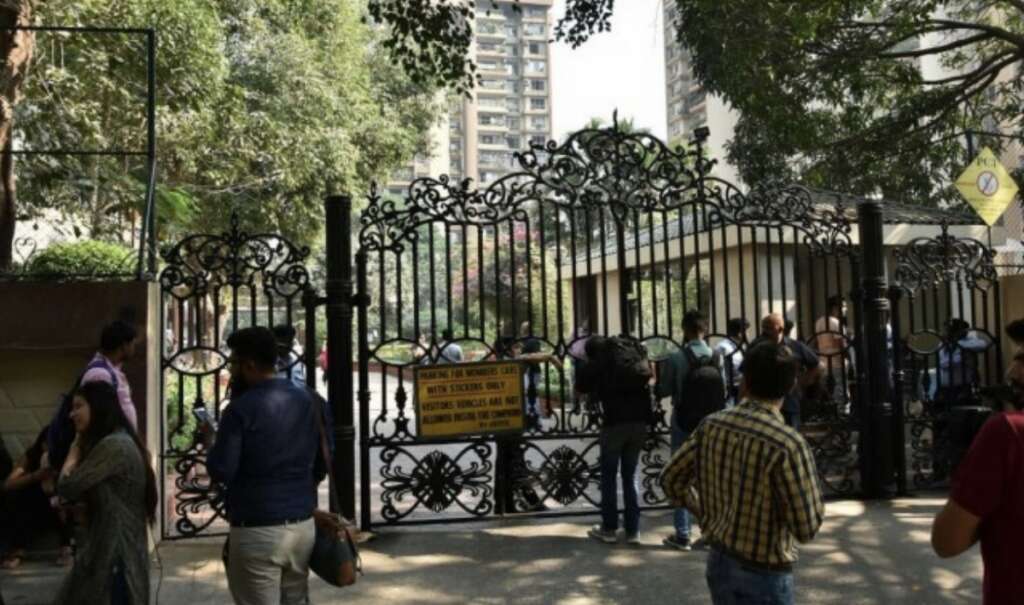 Pics: Crowd gathers outside Sridevi's Mumbai residence - News ...