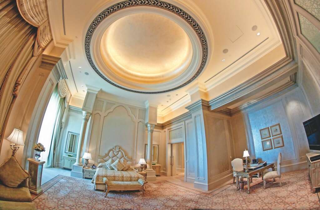 Video Inside Emirates Palace S Most Expensive Suite In Abu