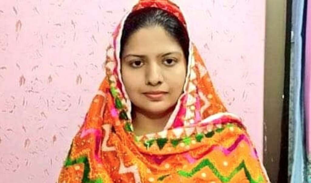 Image result for Pakistani Hindu woman elected as police officer for the first time .. !!