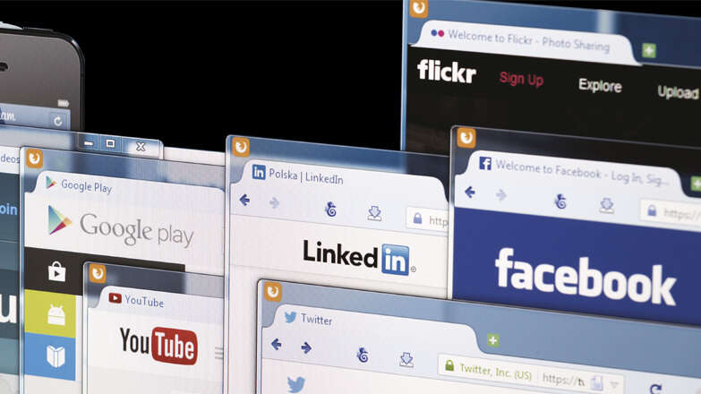 social media, UAE, newspapers, technology