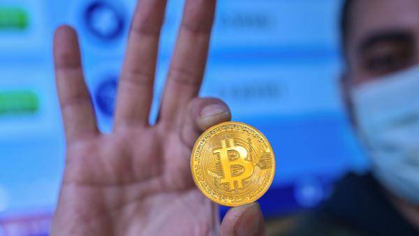 Uae You Can Buy Bitcoin For Even Dh500 News Khaleej Times