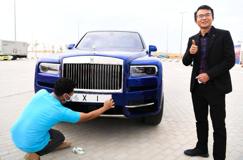 Video Uae Expat Buys Dh4m Rolls Royce For Rare Number Plate News Khaleej Times