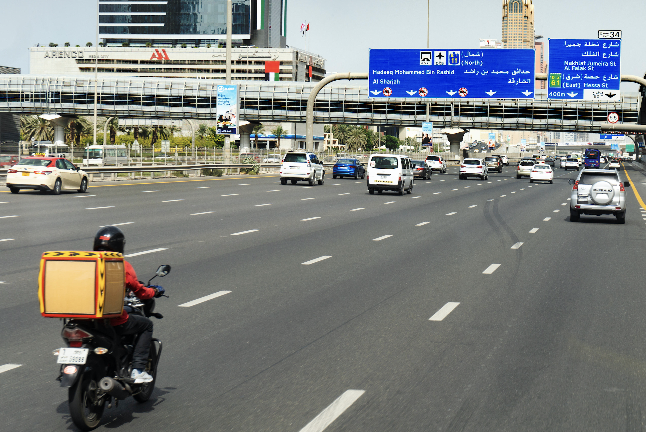 Dubai: Courier fines 2,000 dirhams for speeding-News