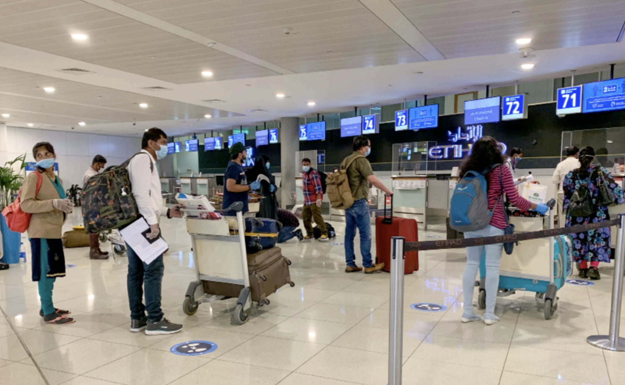 UAE flights: stranded Indian and Pakistani expats now plan to travel through Qatar-News