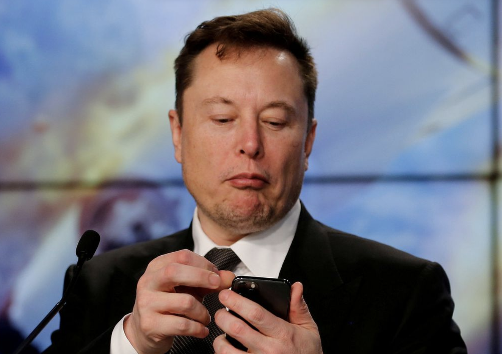 Elon Musk Says Apple's App Store Fee Is 'De Facto' Tax On Internet, Extends Support To Epic 