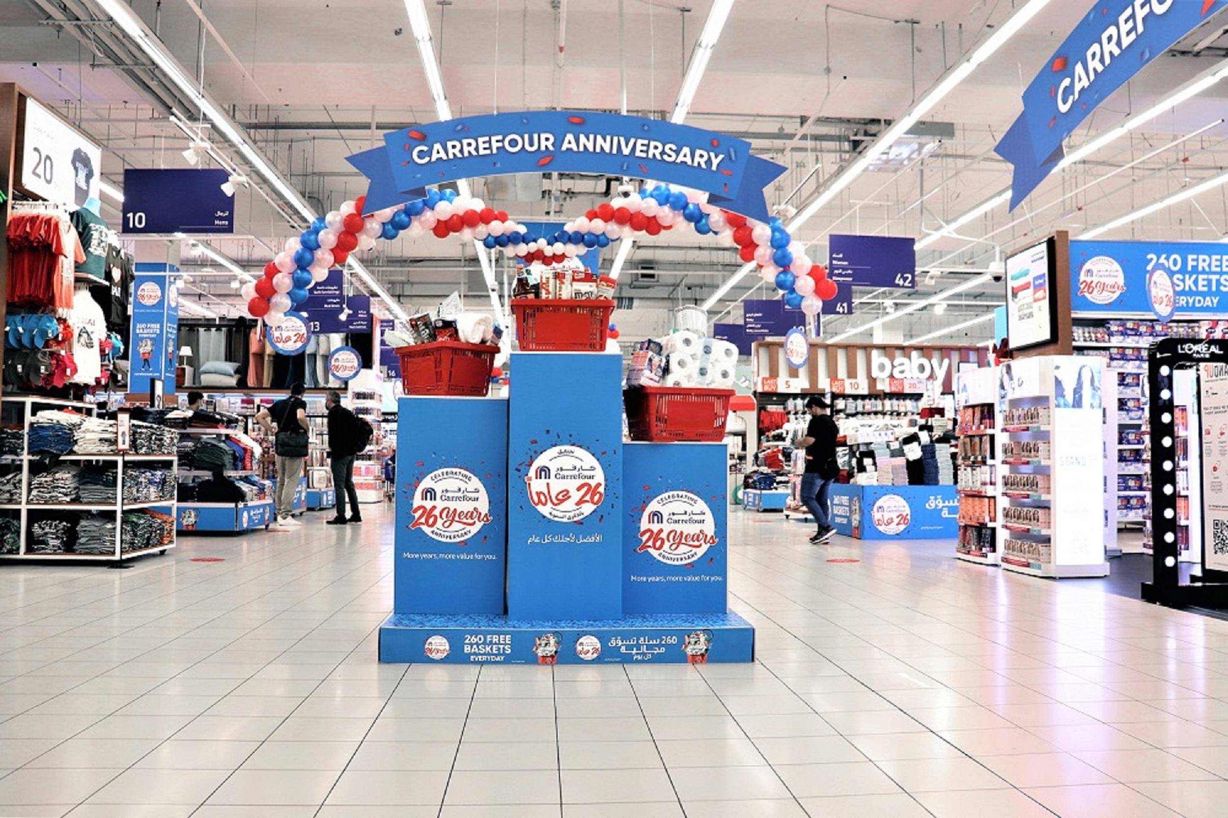 Carrefour offers 260 customers free shopping every day