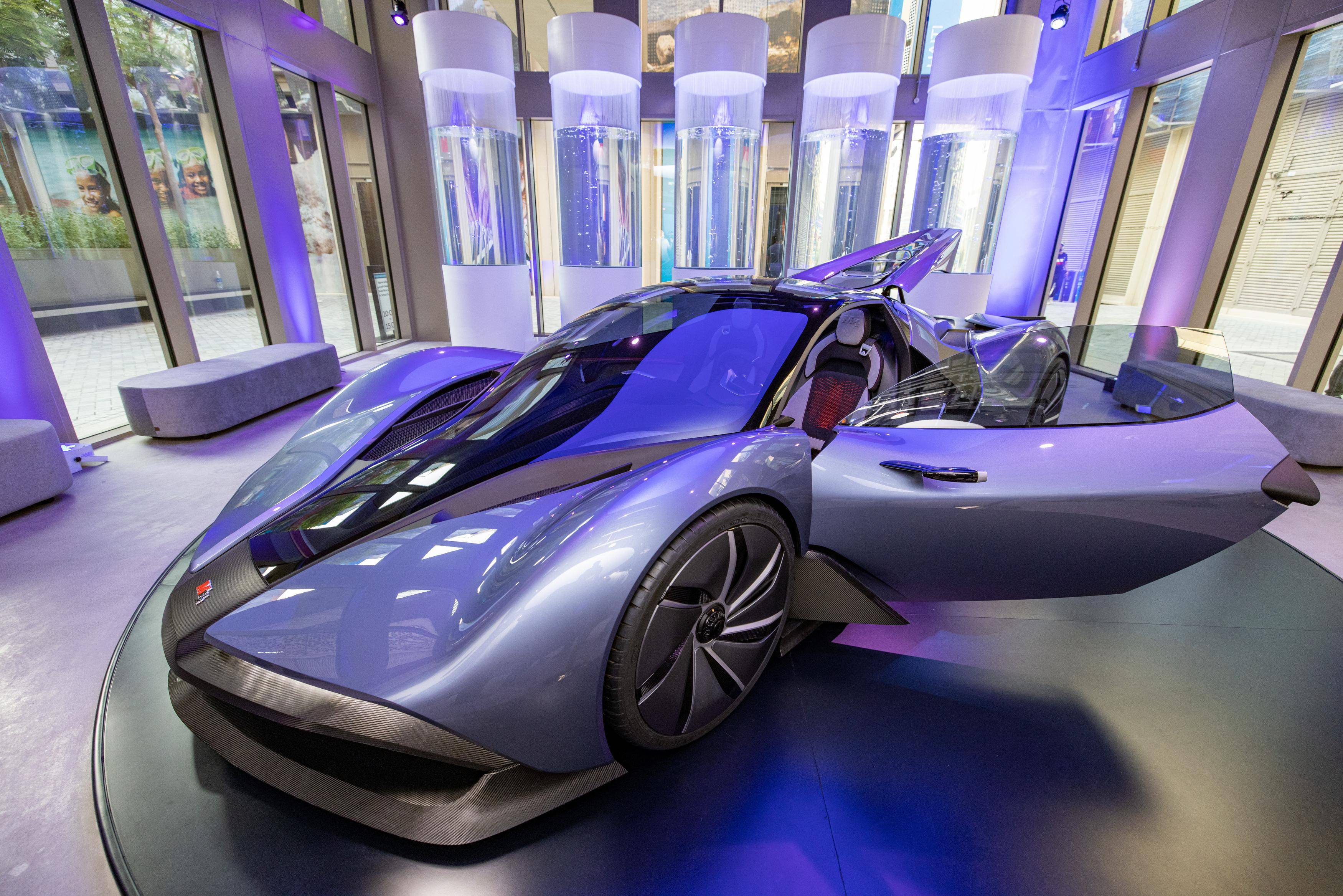 Photo of Pozrite sa: Slovensko predstavilo prvé vodíkové auto na výstave Expo 2020 v Dubaji – Správy